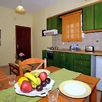 Lola\'S Apartments 3