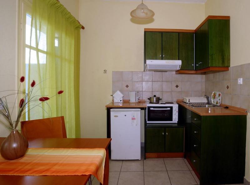 Lola's 3 Aparthotel