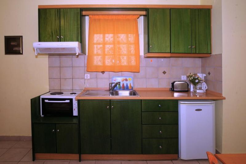 Aparthotel Lola's 3 Dassia (Corfu)